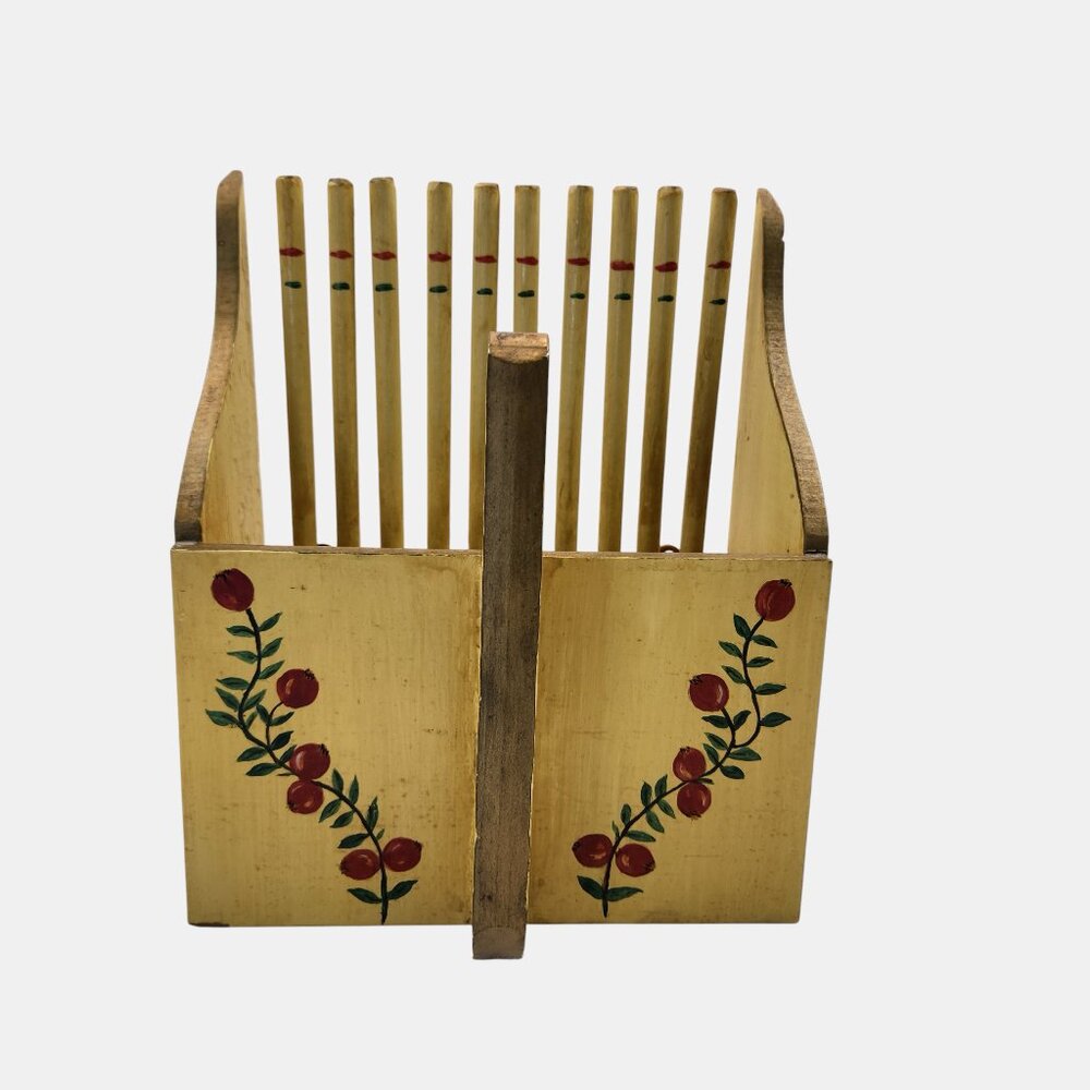 VTG Wood Cranberry Rake Folk-Art Hand-Painted '50s Yellow Red Berries Farmhouse - Picture 3 of 12